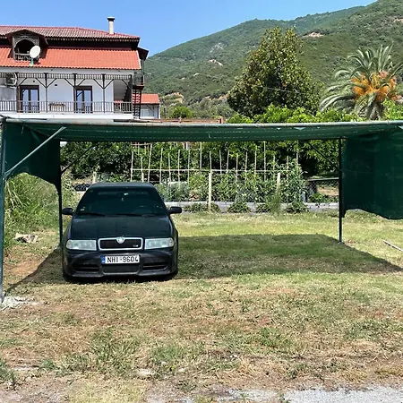 S&j Luxury * Stratoni