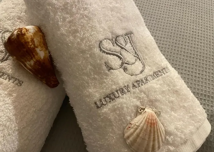 S&j Luxury